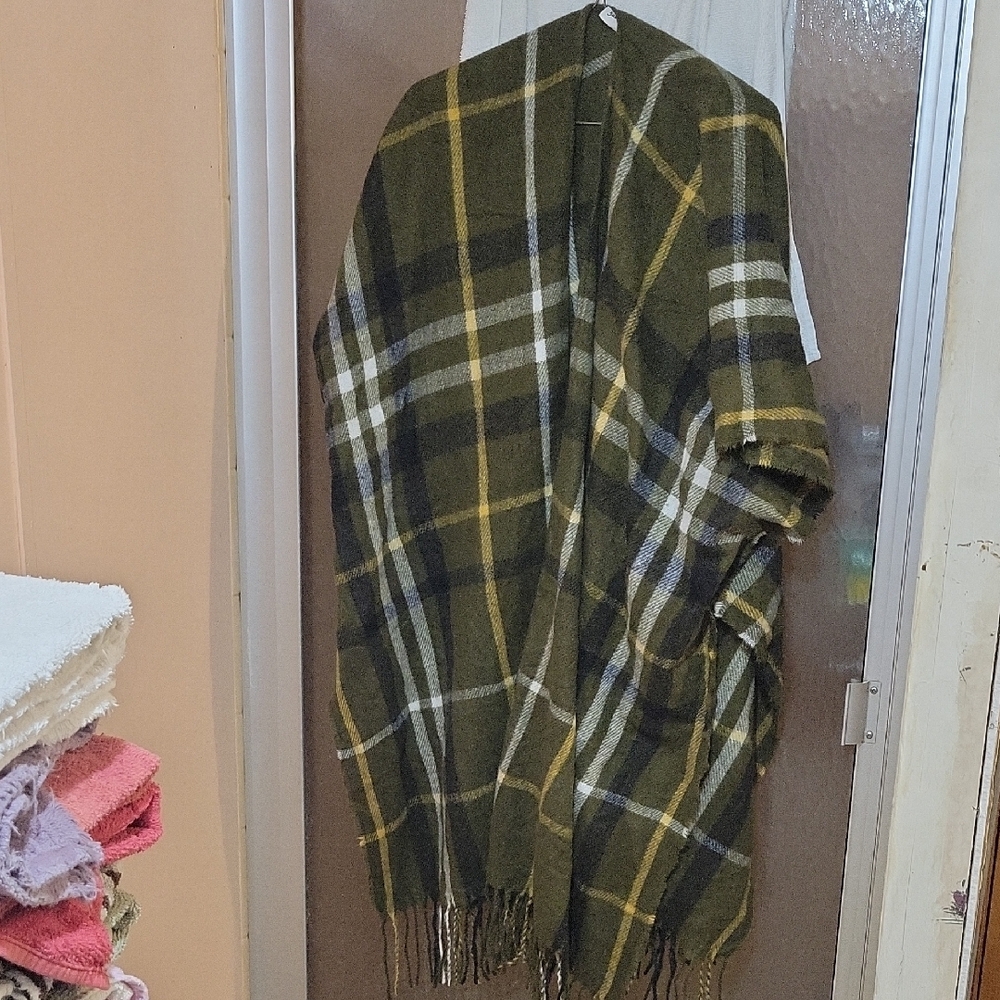 Plaid Green and Black Scarf